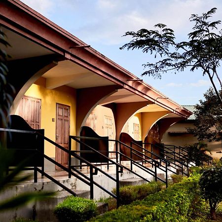 Andasibe Lemurs Lodge Экстерьер фото