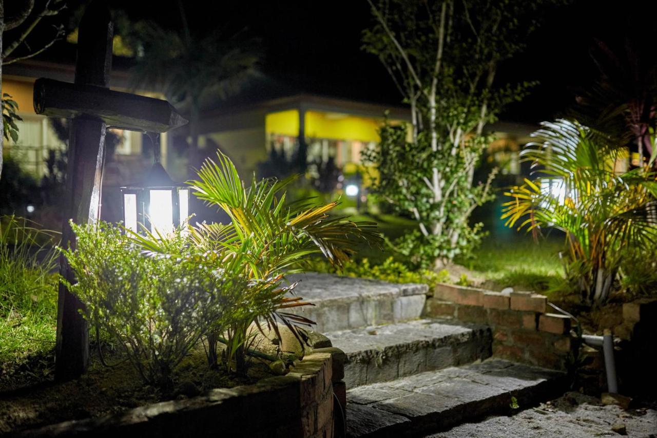 Andasibe Lemurs Lodge Экстерьер фото